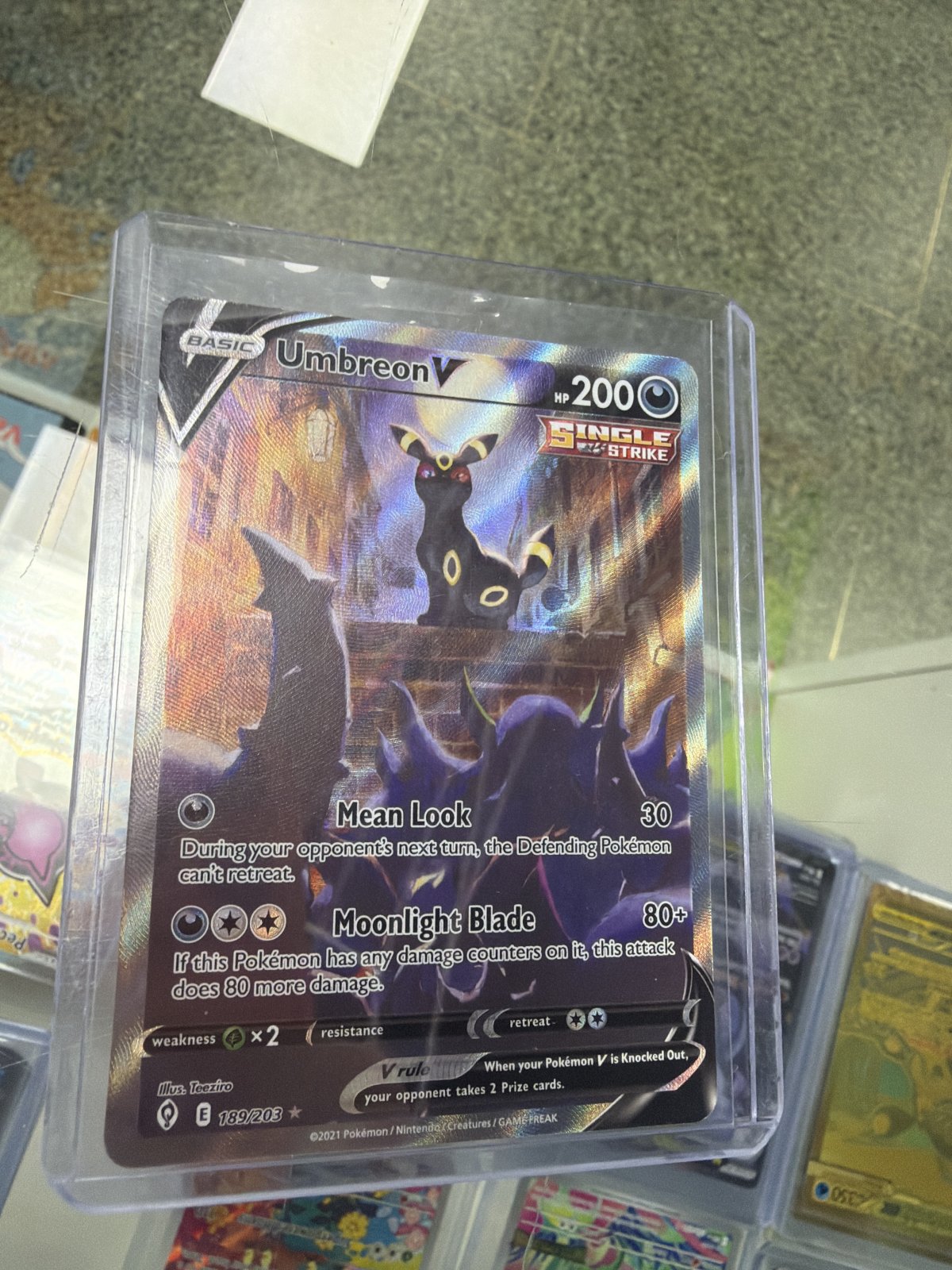 Umbreon V (Alternate Full Art) - SWSH07: Evolving Skies (SWSH07) (NM)